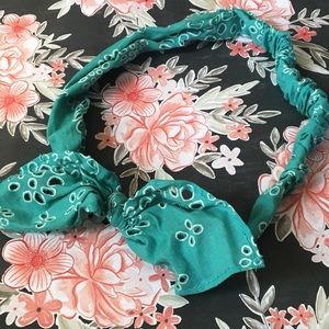 NWOT - Stretchy Teal Bandana Headband